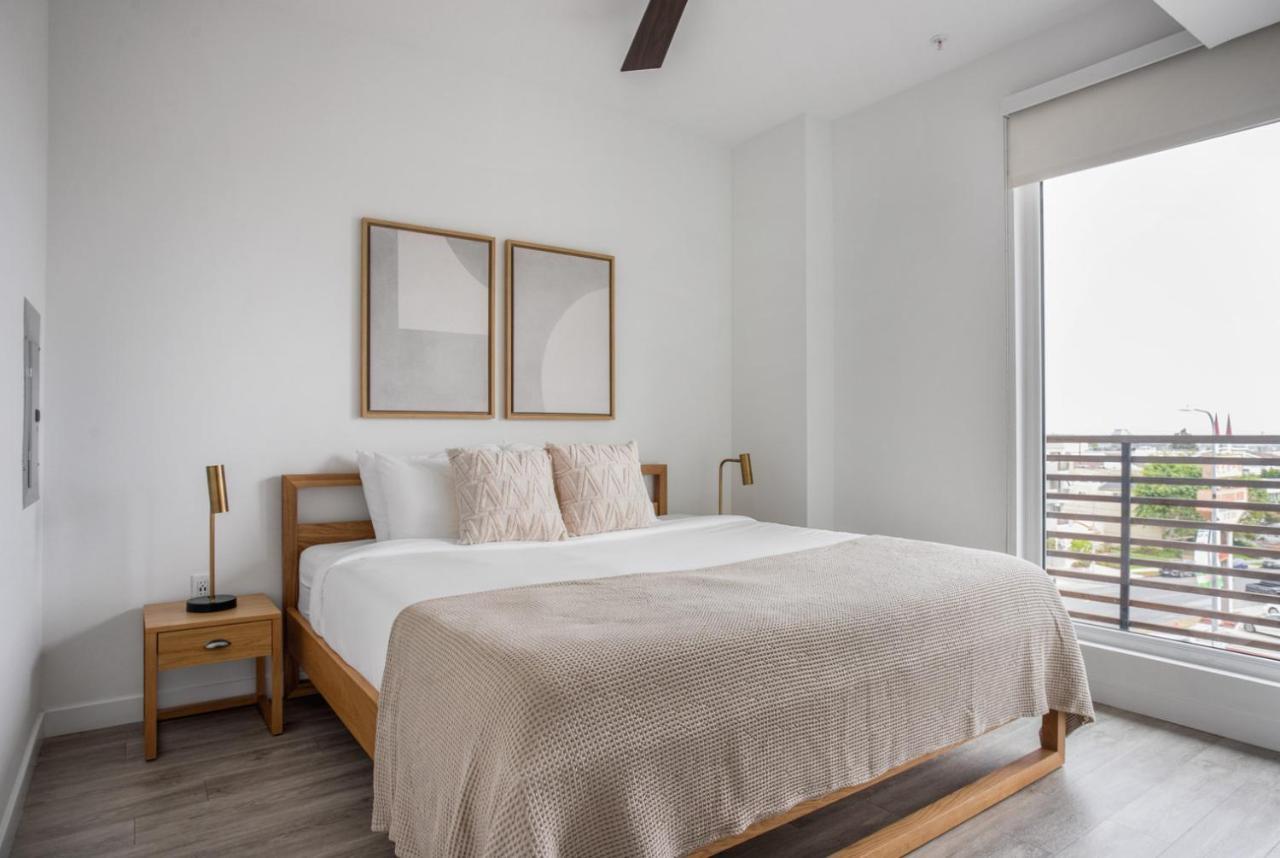 Apartment Brentwood 1br W Lounge Pool Gym Nr Ucla Lax-1060 Los Angeles