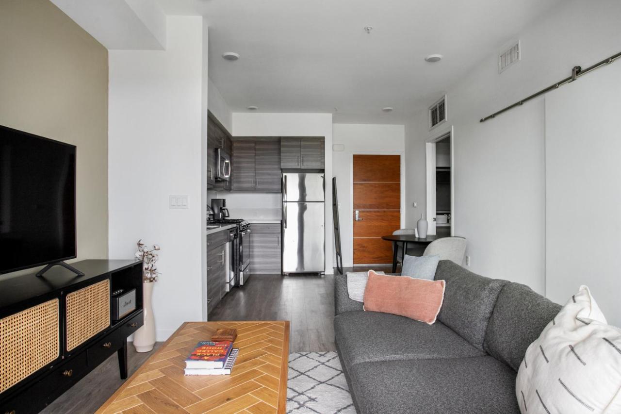 Brentwood 1br W Lounge Pool Gym Nr Ucla Lax-1060 Apartment *