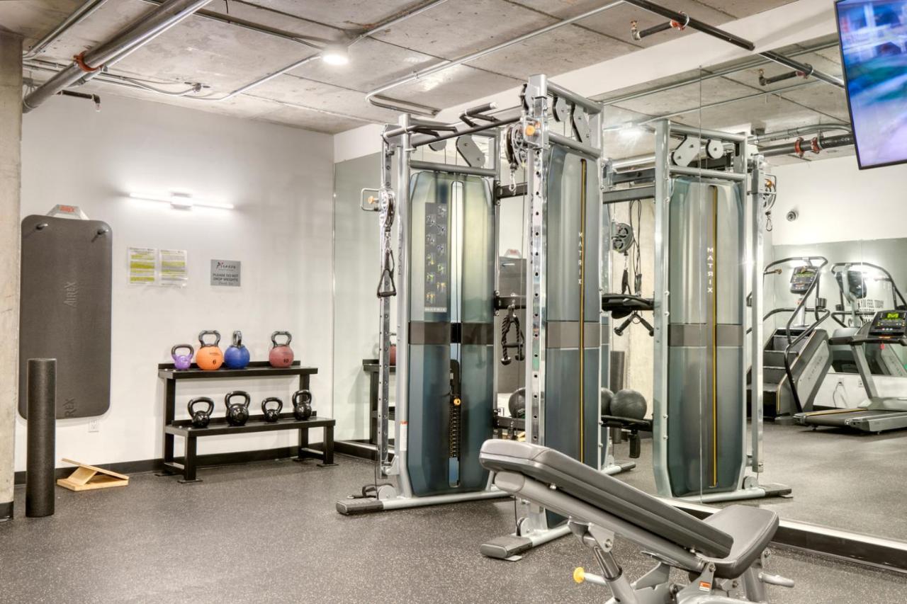 Brentwood 1br W Lounge Pool Gym Nr Ucla Lax-1060