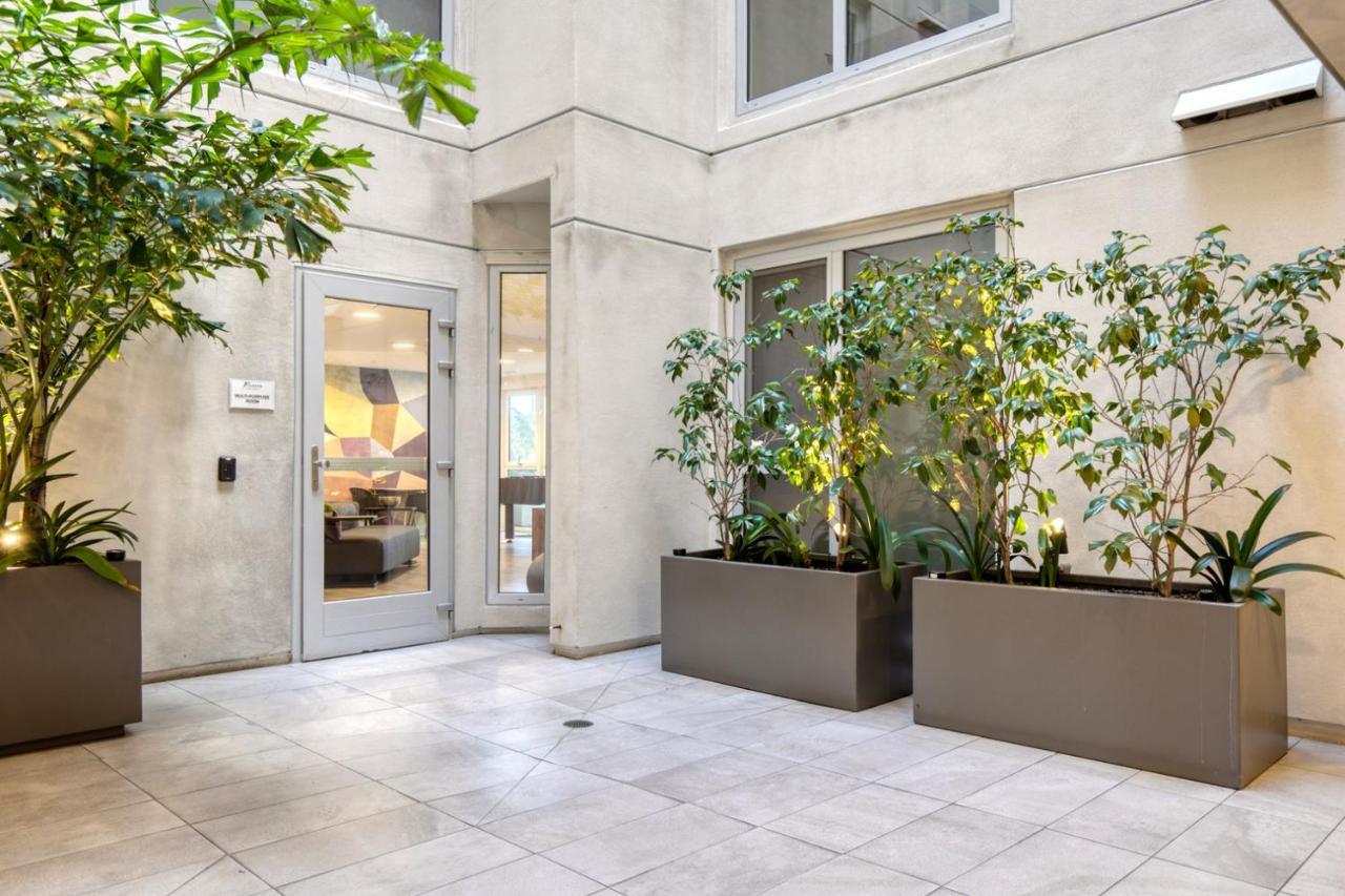 Brentwood 1br W Lounge Pool Gym Nr Ucla Lax-1060 Apartment *